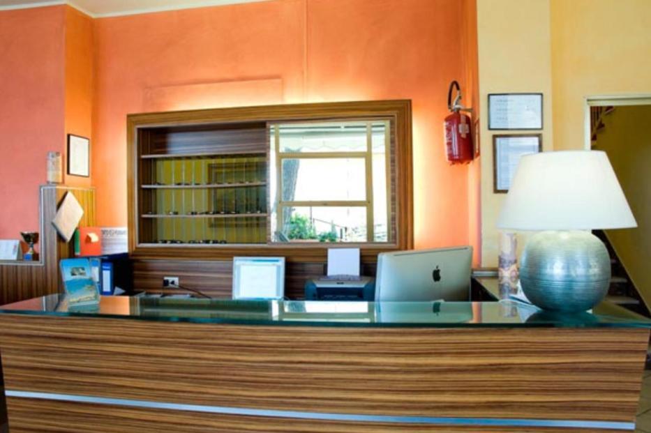 Hotel Ambassador Laigueglia Exteriér fotografie