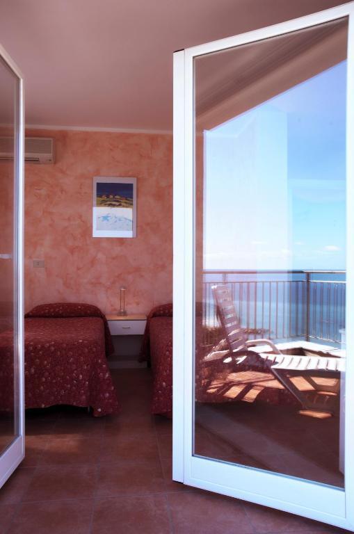Hotel Ambassador Laigueglia Exteriér fotografie